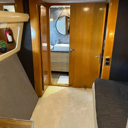 Yacht Aquamarina Vieux Port * La Rochelle (Charente-Maritime)