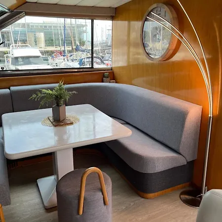 Botel Yacht Aquamarina Vieux Port La Rochelle (Charente-Maritime)