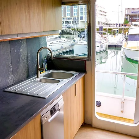 Botel Yacht Aquamarina Vieux Port La Rochelle (Charente-Maritime)